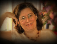 author, woman with brown hair and glasses